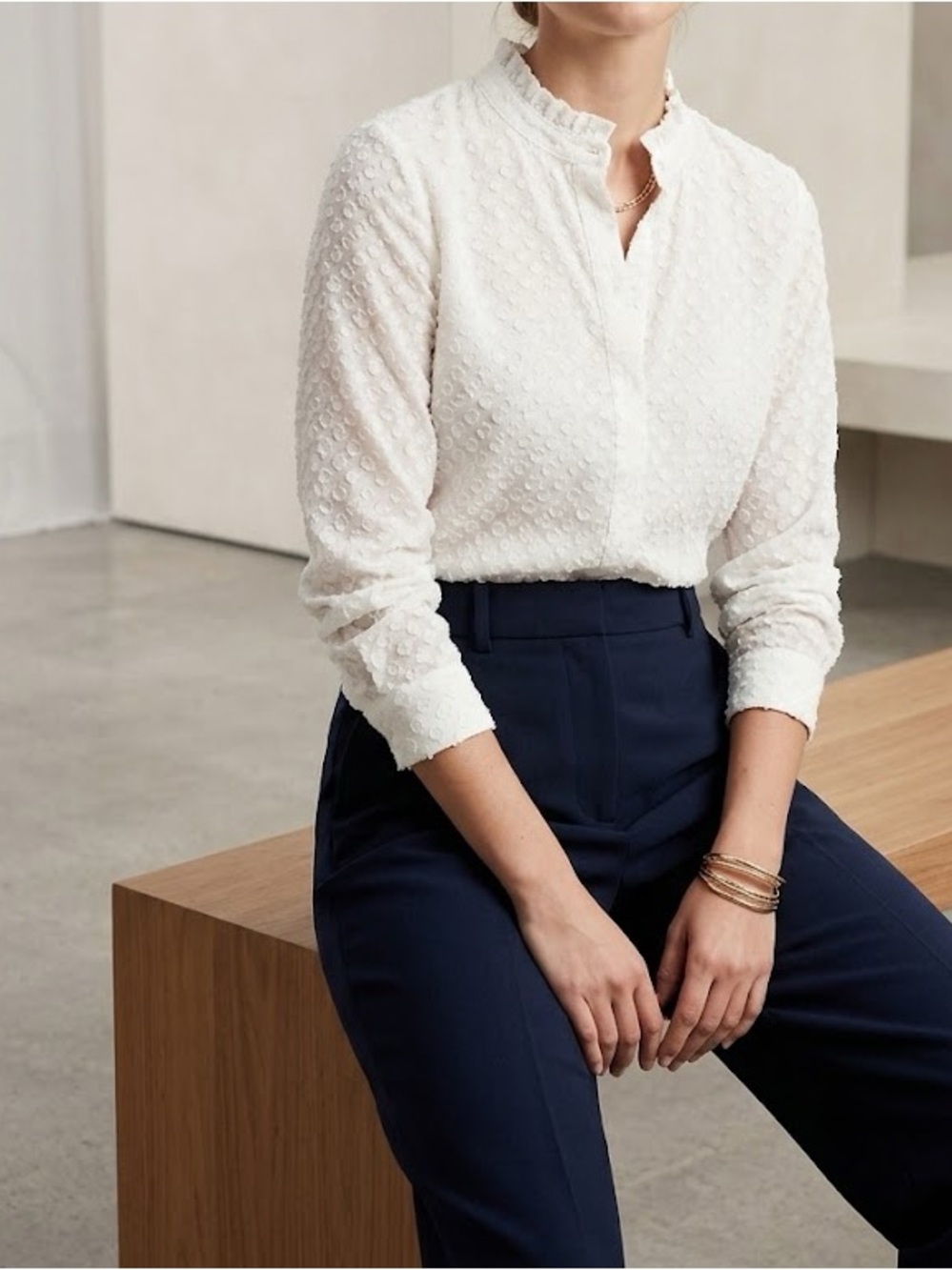 Banana republic M Women's White Top